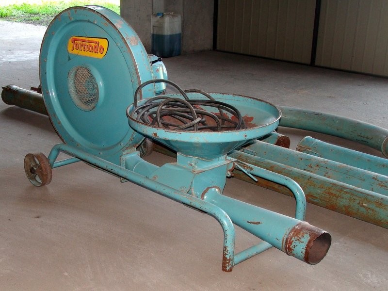 Sprzedam dmuchawę do zboża Tornado 5.5kw — zdjęcie 2