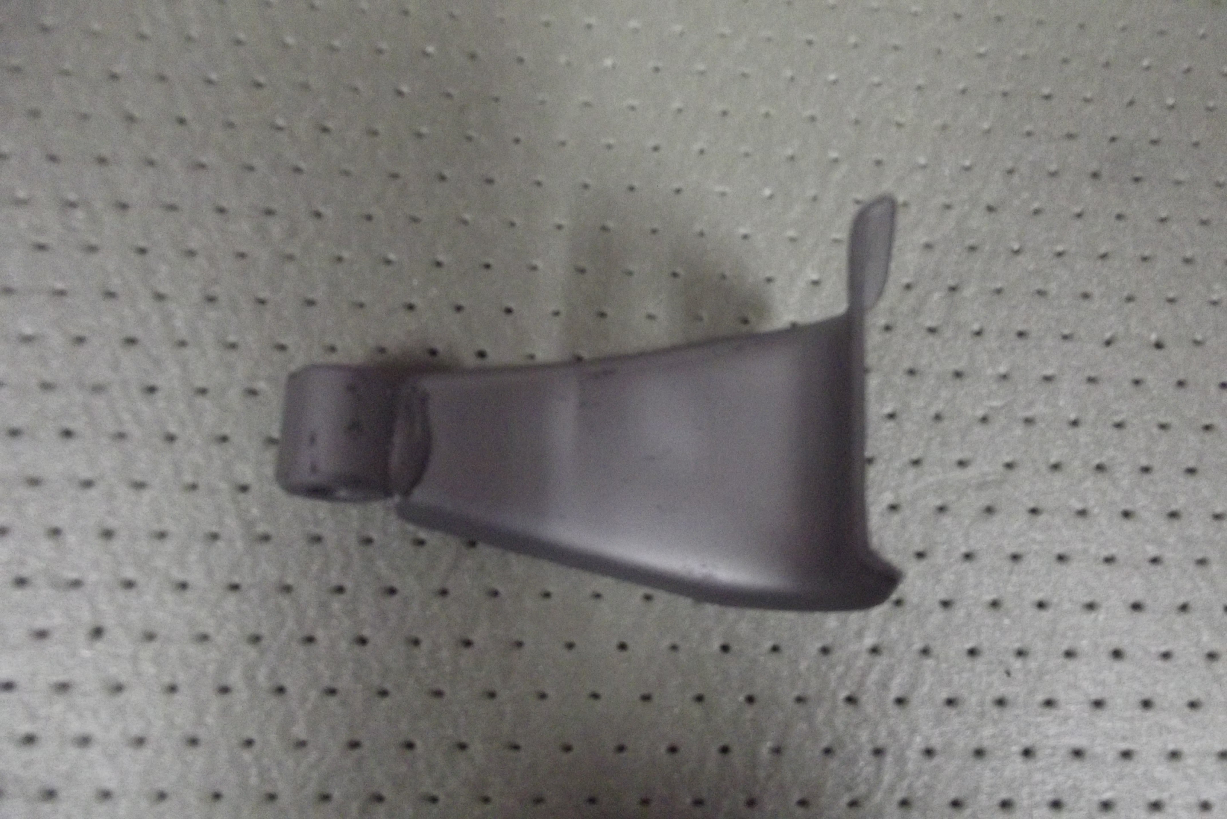 Zawias maski URSUS C 330 — zdjęcie 1