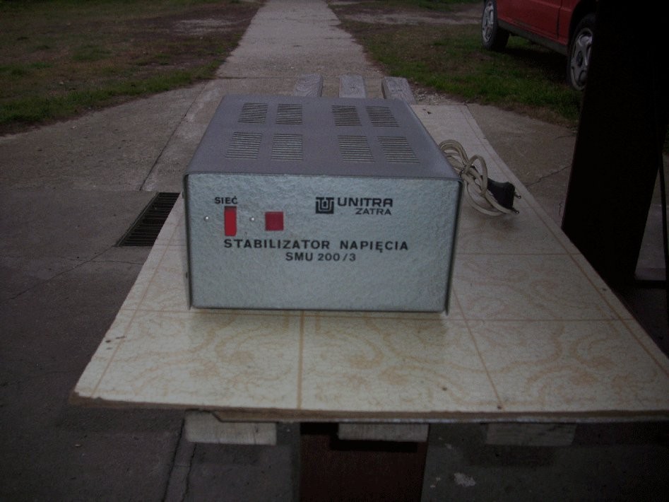zasilacz elektryczny — zdjęcie 1