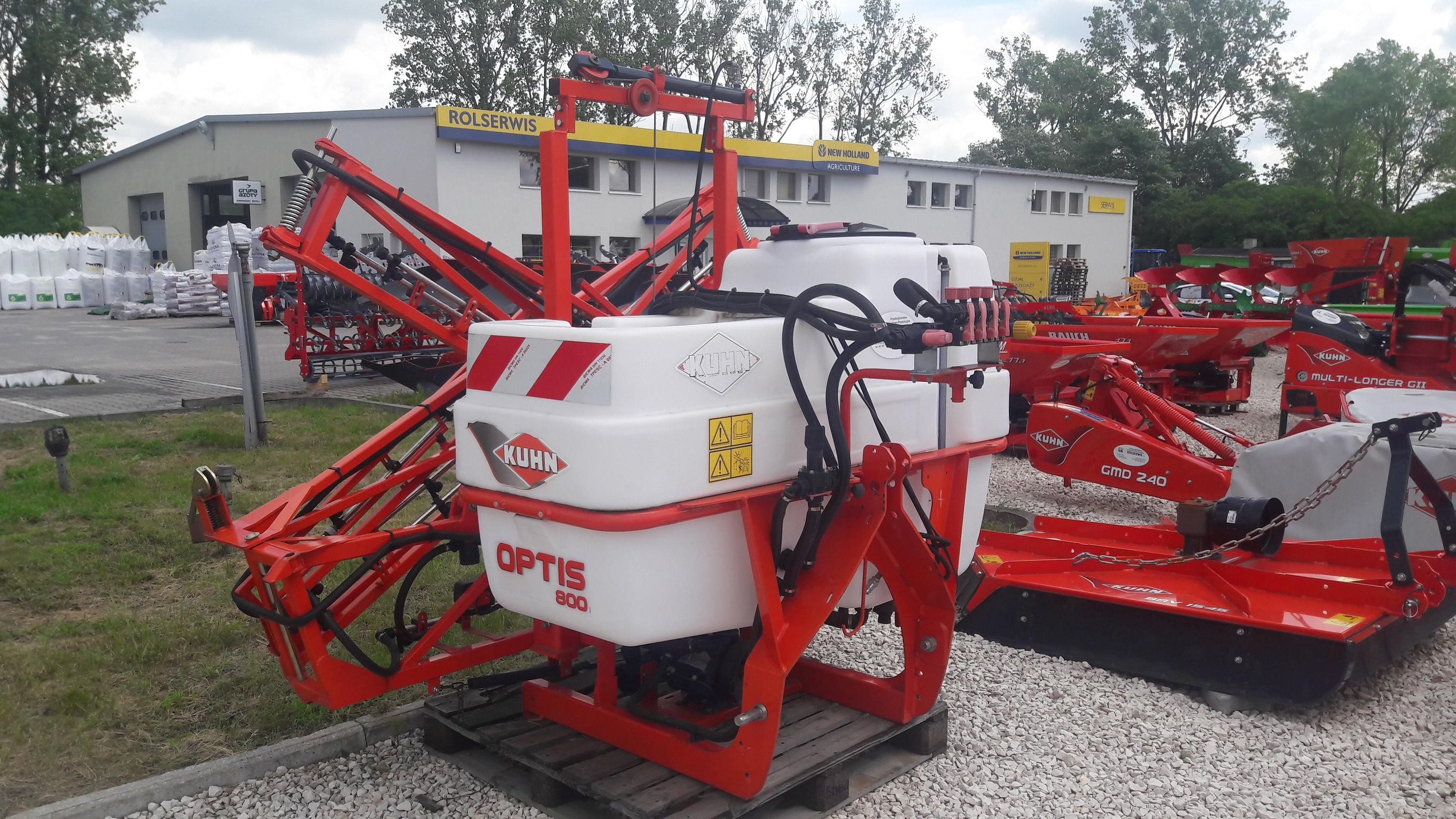 Opryskiwacz zawieszany Kuhn OPTIS 800 — zdjęcie 3