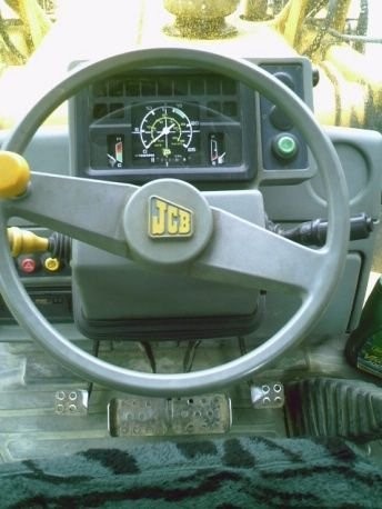 KOPARKO ŁADOWARKA JCB 3CX — zdjęcie 2