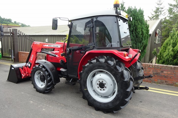 Massey Ferguson 420  -  2007 — zdjęcie 3