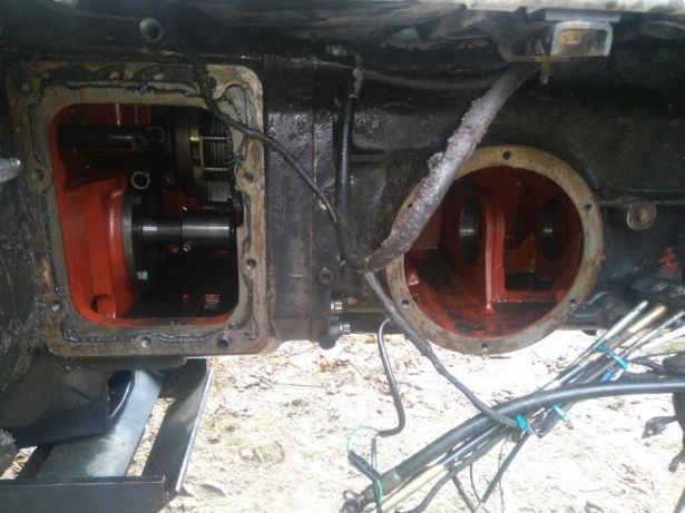 Zaczep hitch Massey Ferguson 3650,3640,3670,3690,3630 części skrzyni — zdjęcie 3