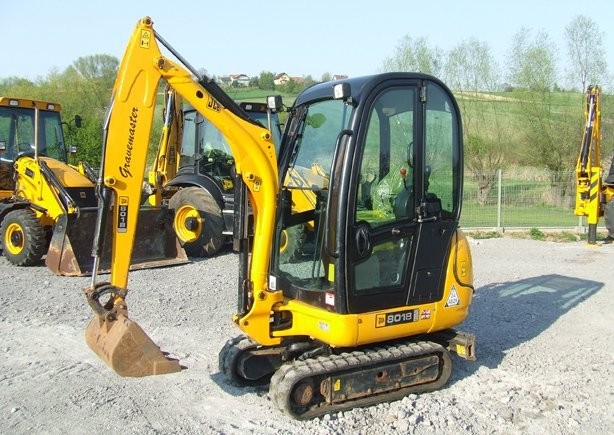 Mini koparka JCB 8018 z roku 2008 /1,8t