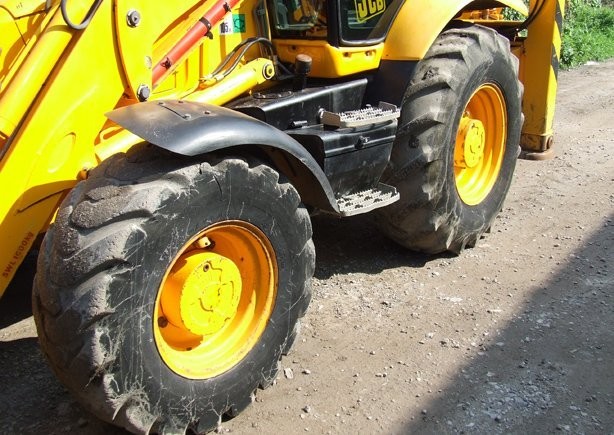 Koparko Ładowarka JCB 3CX Contractor z roku 2003 — zdjęcie 2