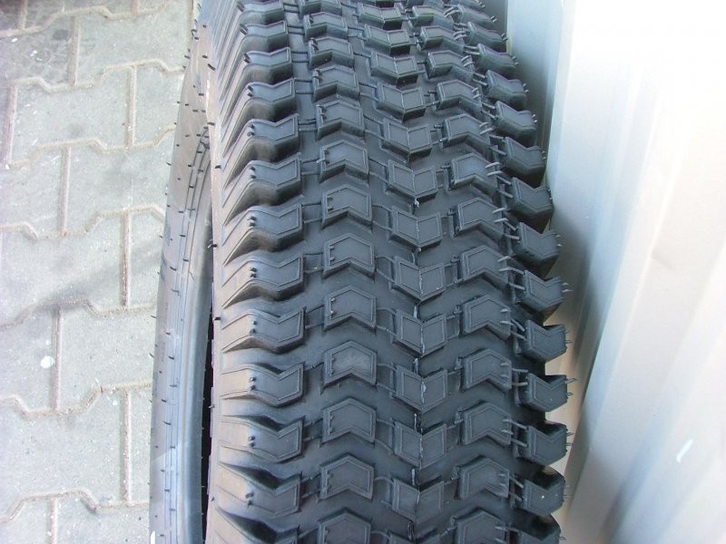 Opona do trawiastych 31x9.50-16 — zdjęcie 3