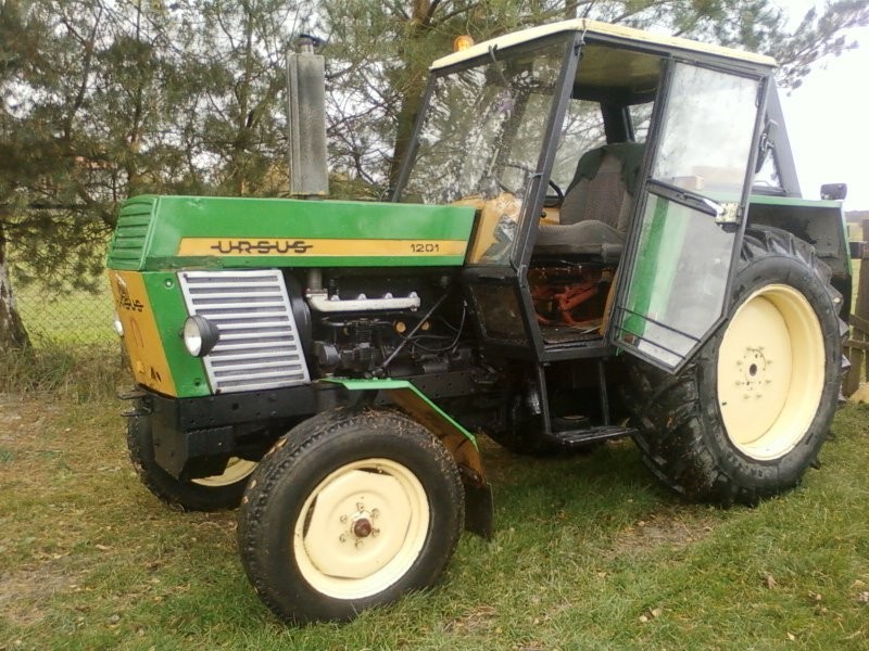 Traktor c-385 — zdjęcie 1