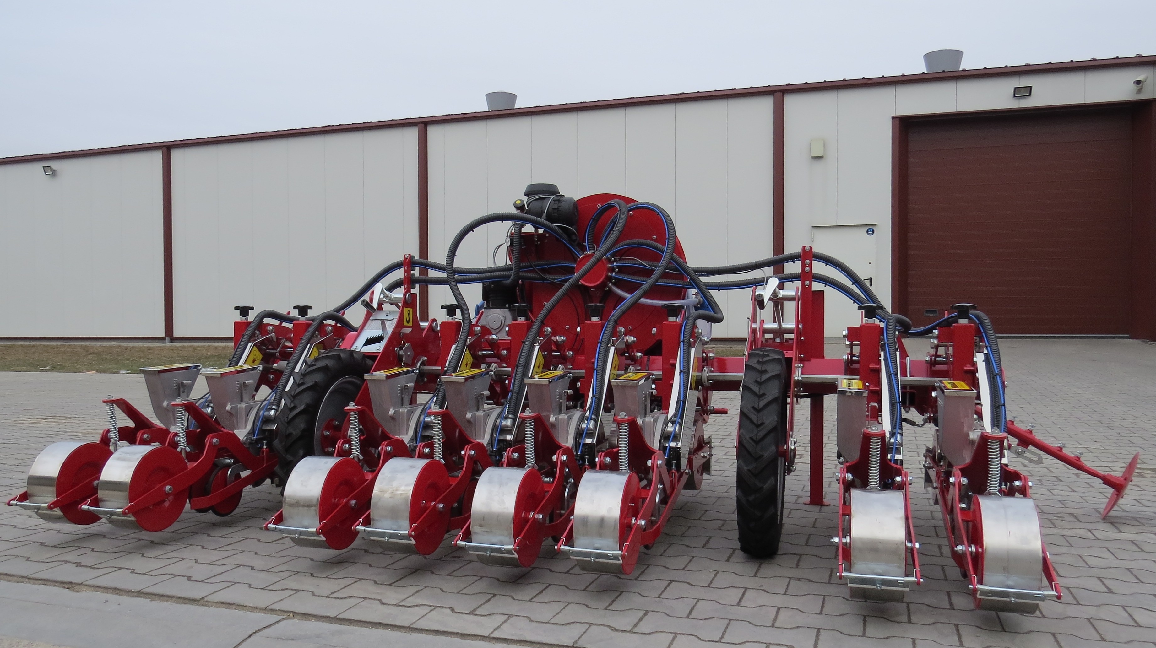 WEREMCZUK MAX PNEUMATIC Siewnik pneumatyczny — zdjęcie 1