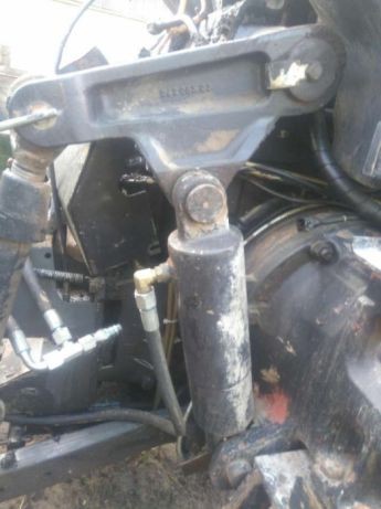 Pompa hydrauliczna Massey Ferguson 3630,3670,3680,3690,8110,8120,8150 — zdjęcie 3