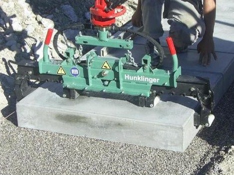 Hydrauliczny chwytak do krawężników — zdjęcie 4