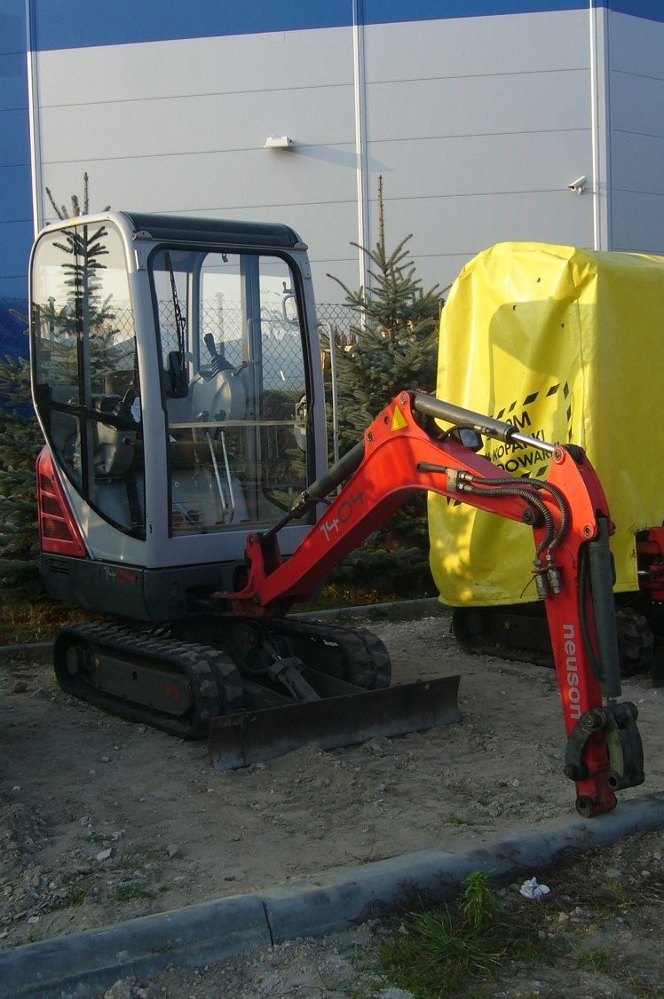 NEUSON 1404 2008 1200mh 18KM MINIKOPARKA LESING GW — zdjęcie 2