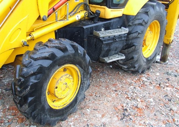Sprzedam: JCB 3CX z roku 2004 — zdjęcie 4