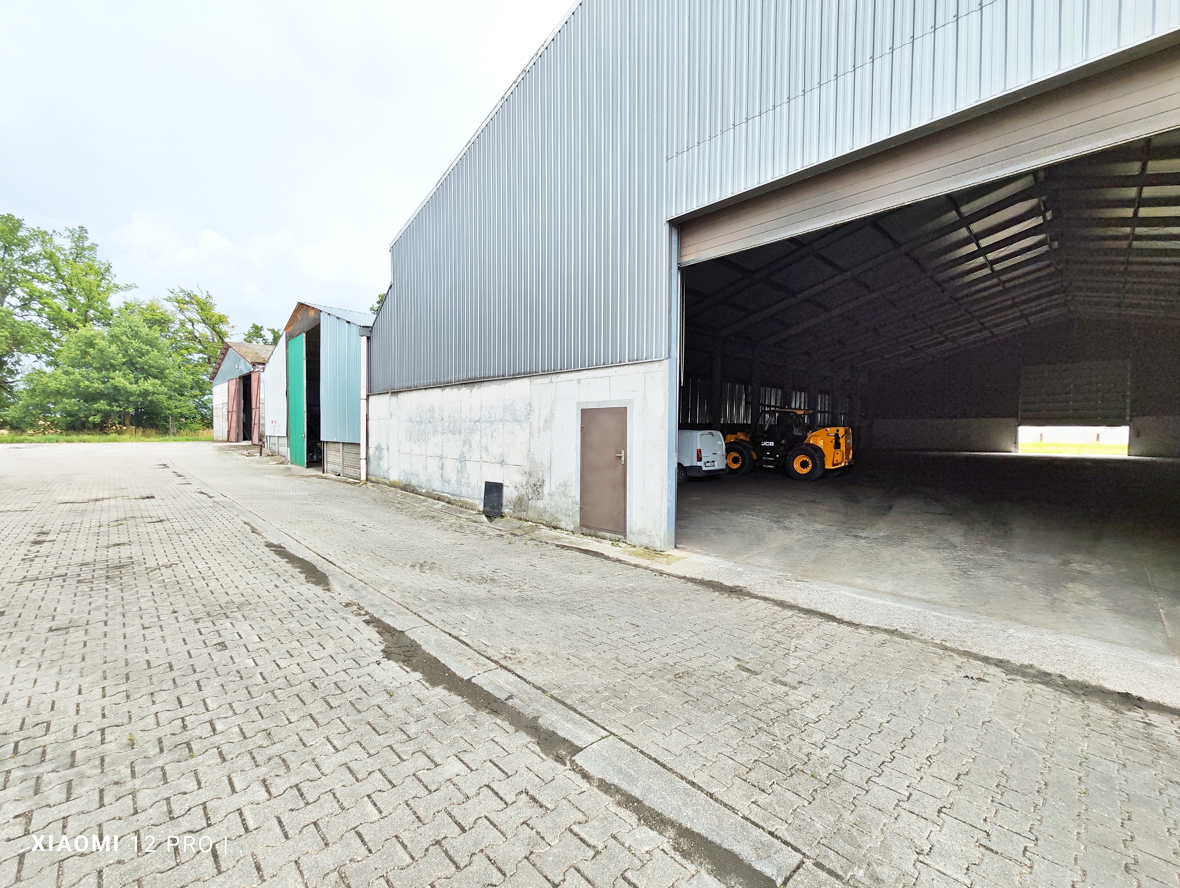 Kompleks rolniczo-magazynowy – silosy na 6800 ton-7 hal-2,65 ha ziemi — zdjęcie 4
