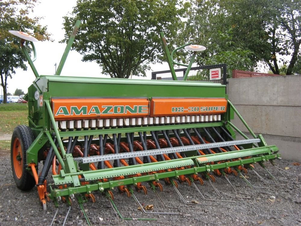 Amazone Siewnik amazone d8 ostatnie wydanie przed d9 - 1997 — zdjęcie 3