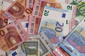 potrzebować finansowania