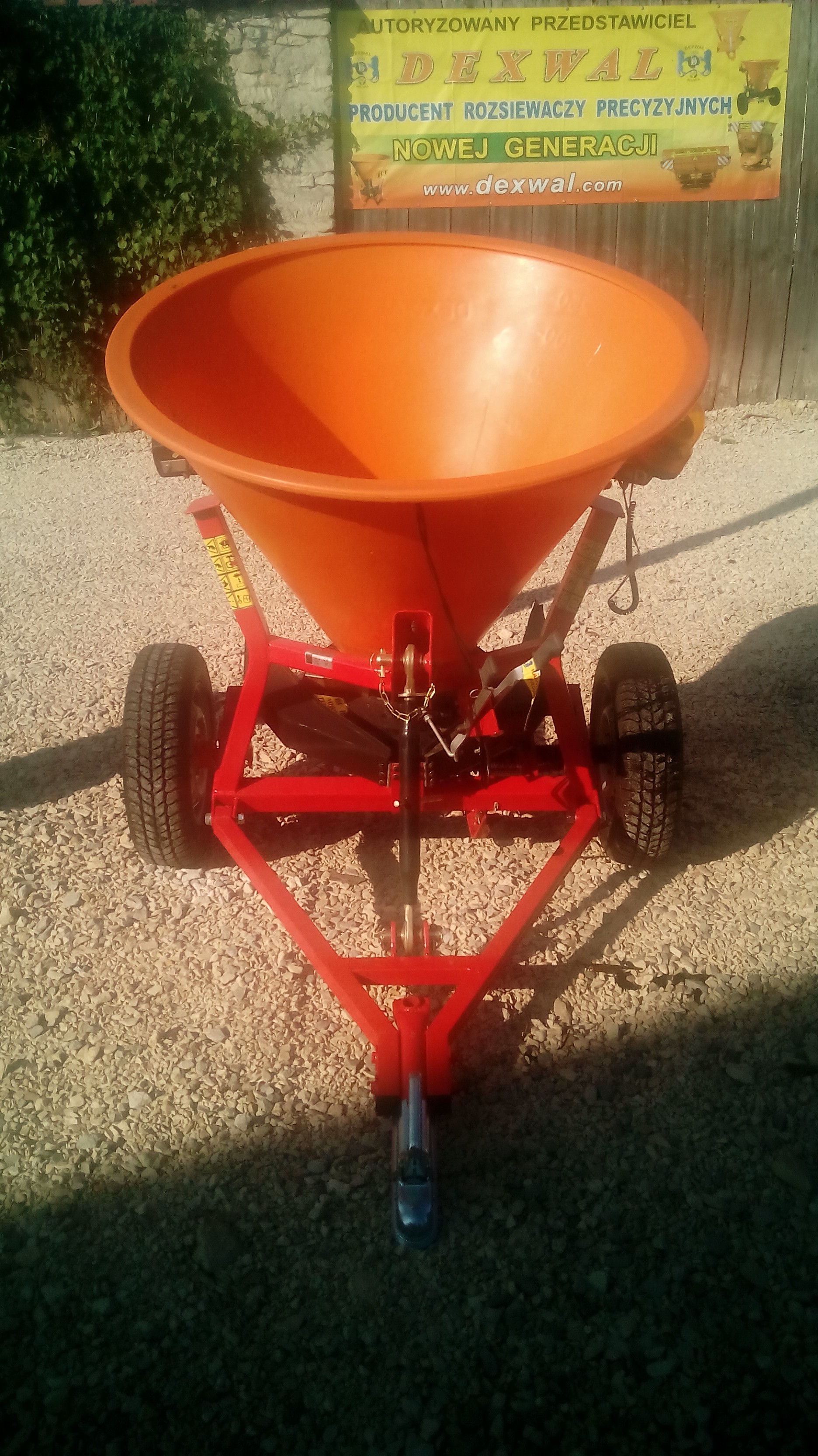  Piaskarka Komunalna CIĄGNIONA 300L QUAD  — zdjęcie 6