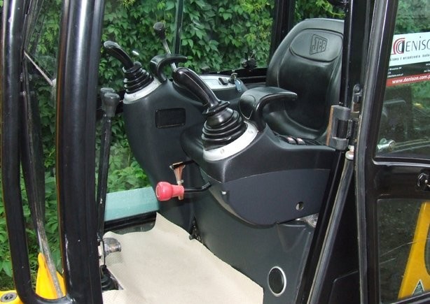 MINI KOPARKA JCB 8014 z roku 2008 — zdjęcie 4