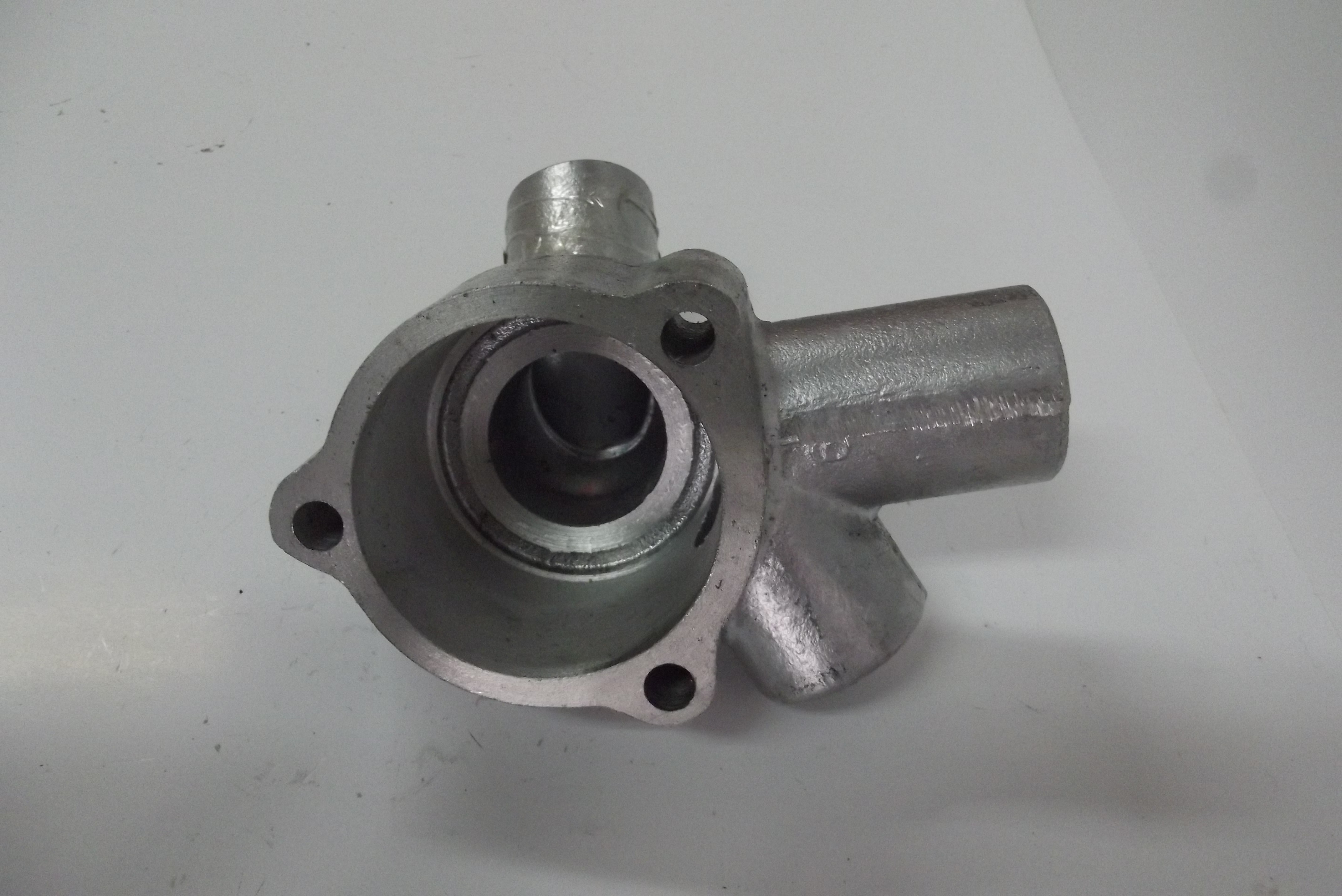 Obudowa termostatu URSUS C 330 (wzmocniona) — zdjęcie 2