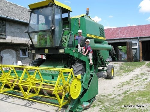 sprzedam John Deere 975 - kombajn zbożowy — zdjęcie 2