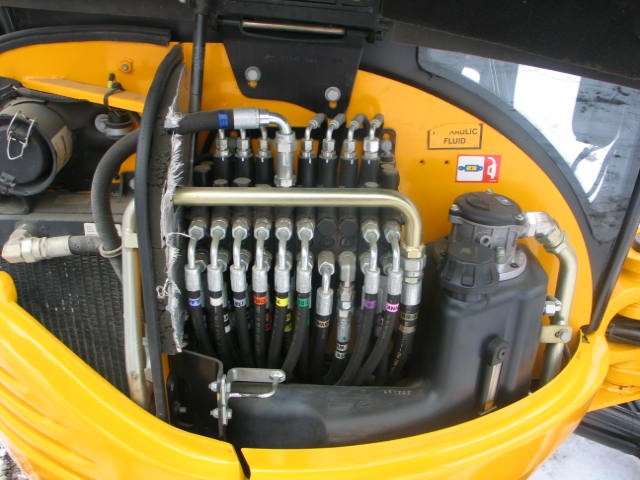 Mini Koparka JCB 8025 zts - 2011 rok - sprzedam — zdjęcie 8