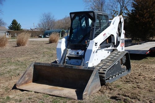 Bobcat T300 — zdjęcie 2