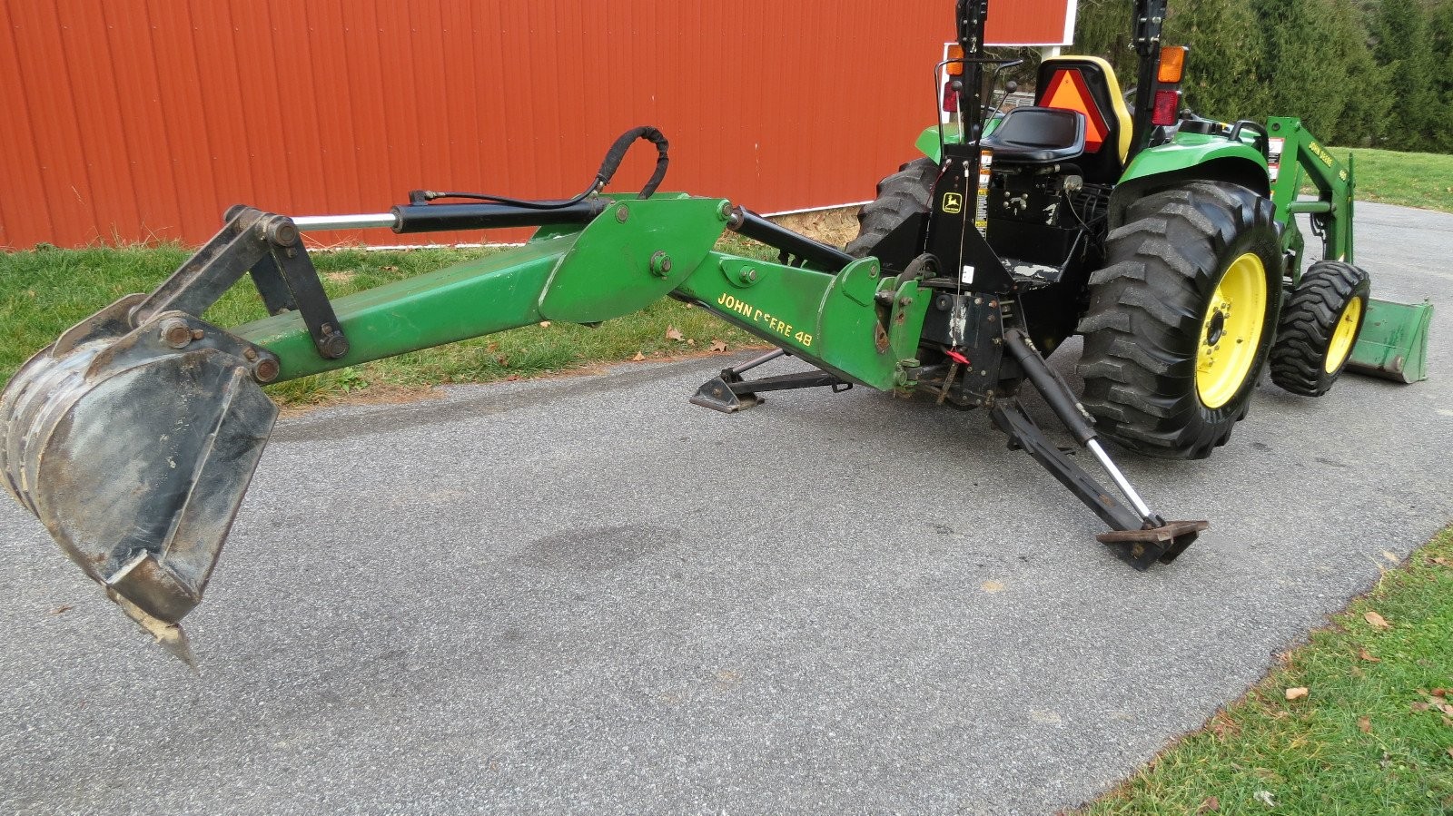 John Deere 460 + ładowaczem - 2005 — zdjęcie 3