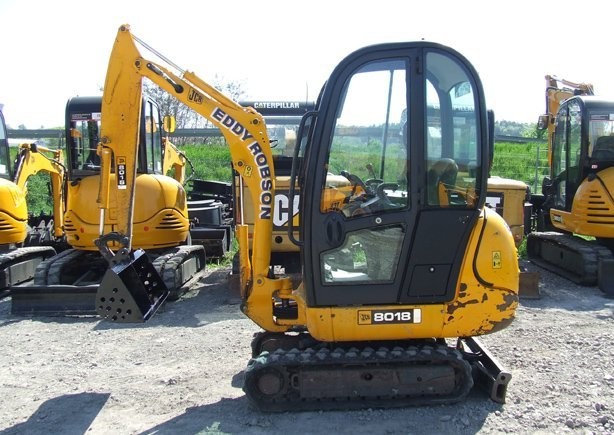 minikoparka JCB 8018, rok 2006... — zdjęcie 1