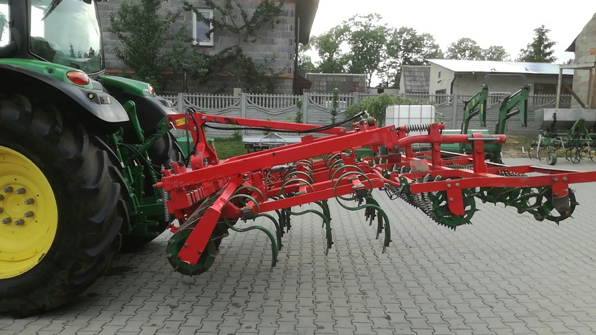 Agregat uprawowy UNIA KOMBI 3,7 BH Rozkładany Hydraulicznie  — zdjęcie 3
