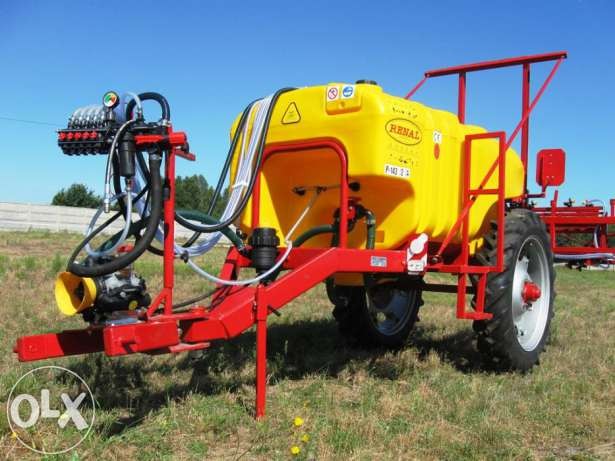 Opryskiwacze ciągane RENAL 1000/1200/1500/2000/2500/3000l  — zdjęcie 1