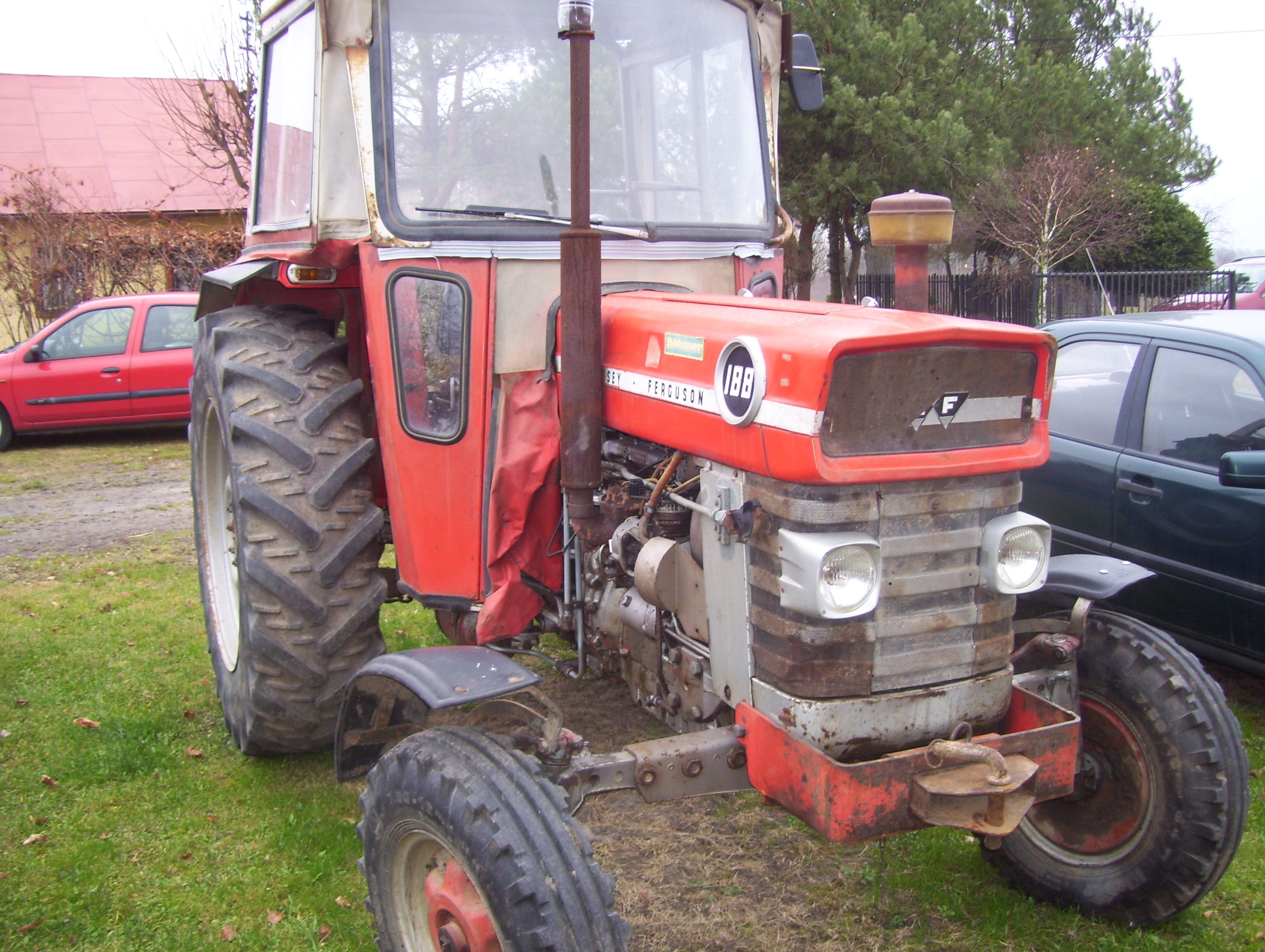Ciągnik massey-ferguson 188  72KM — zdjęcie 1