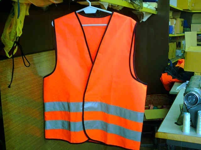 Ubrania robocze Kurtki, kamizelki odblaskowe, komb — zdjęcie 1