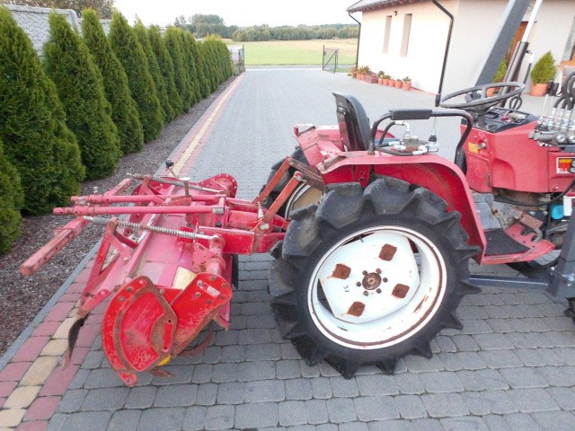 Shibaura P17 4x4 17 PS ładowacz czołowy TUR mini traktor — zdjęcie 2