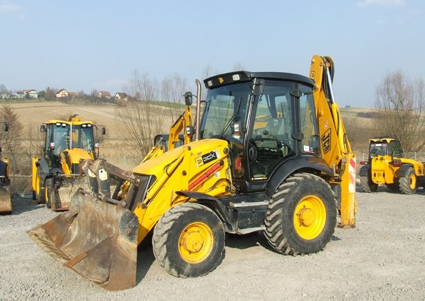 JCB 3CX Contractor ,z roku 2006.