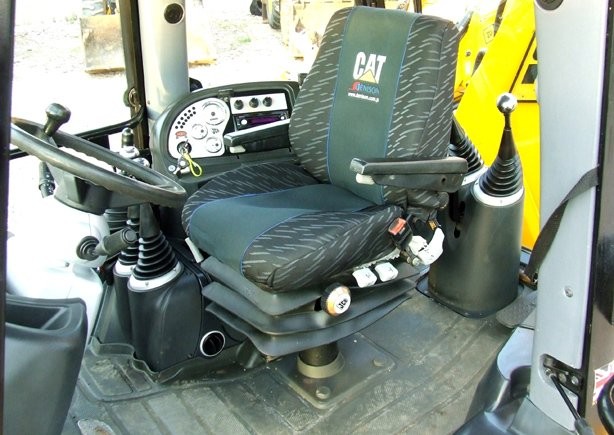 koparko ładowarka JCB 3CX Contractor z roku 2007 — zdjęcie 4