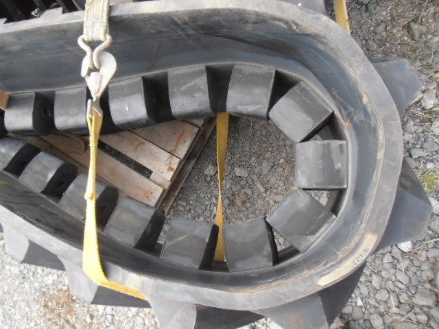 Caterpillar - Gąsienica gumowa - Sprzedam gąsienicę gumową — zdjęcie 3