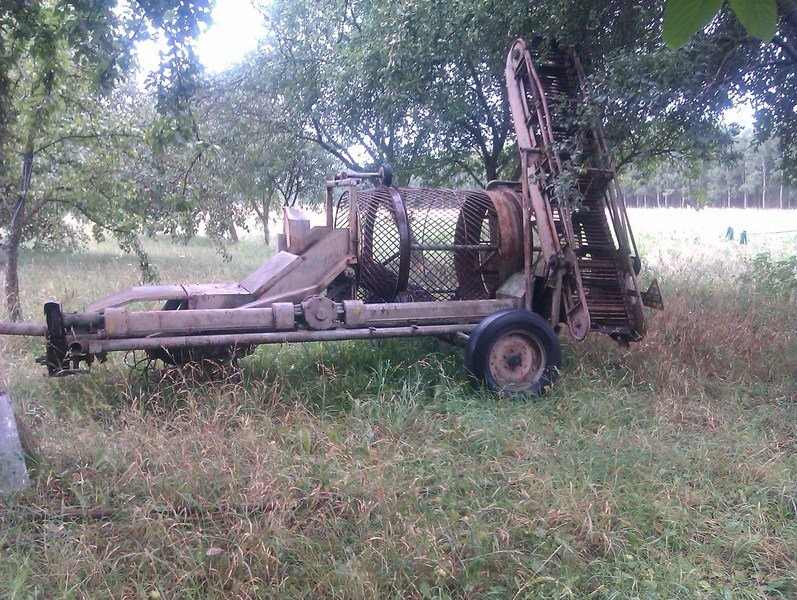 Sprzedam kombajn wyorywacz buraczany Orlik