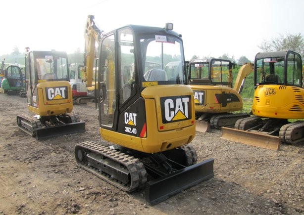 Caterpillar 302.4D NAJNOWSZY MODEL — zdjęcie 2