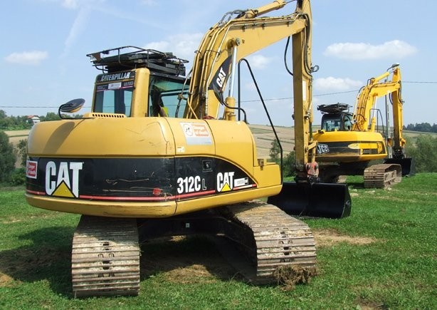 Koparka gąsienicowa CAT 312CL z roku 2004/ — zdjęcie 3