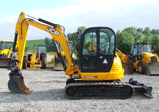 .Mini koparka JCB 8055 RTS z roku 2010. — zdjęcie 1