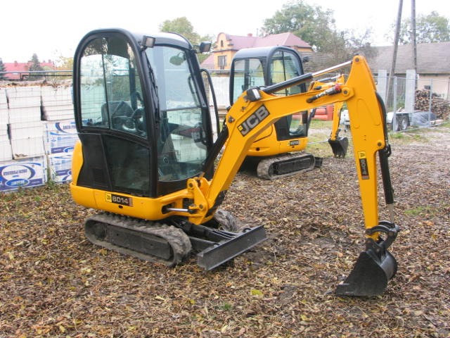 JCB 8014 z 2013 roku - koparkikrakow.pl — zdjęcie 3
