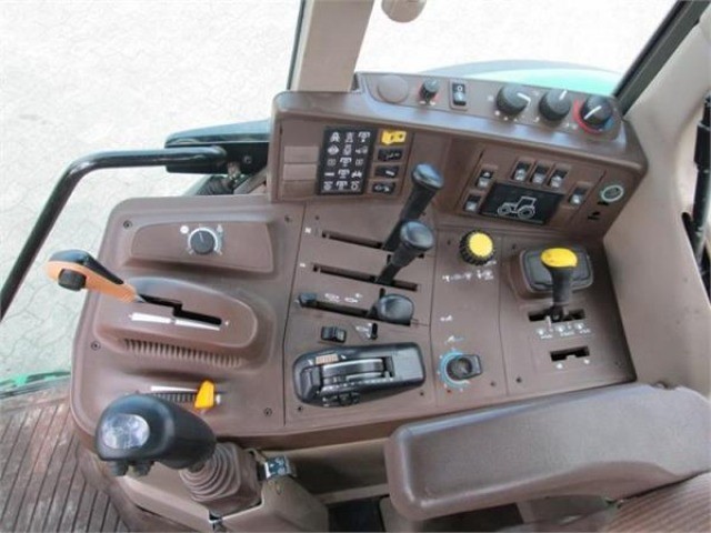 John Deere 6820 — zdjęcie 4
