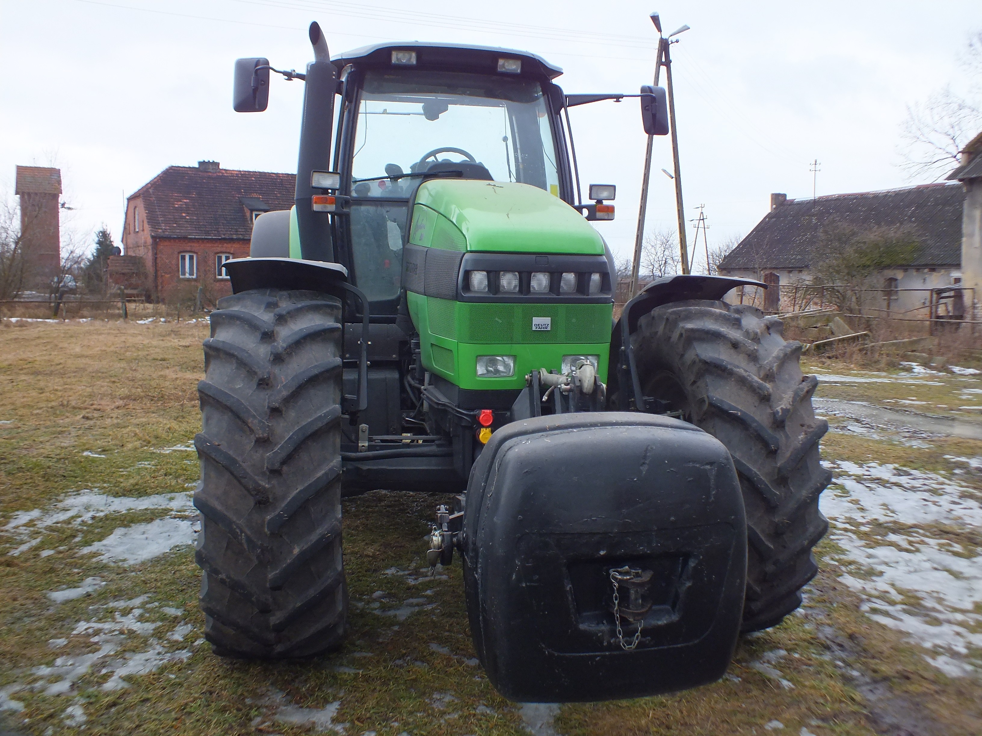 Ciągnik Model Agrotron 200 Marka Deutz – Fahr, stan idealny — zdjęcie 2