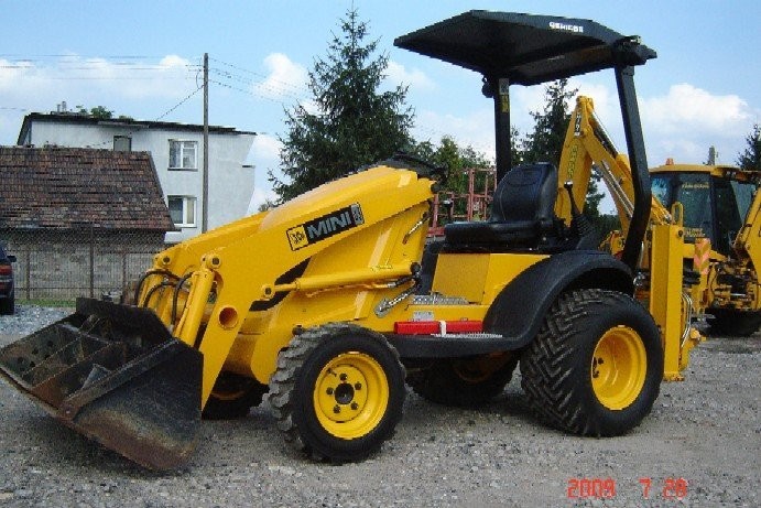 4X4-JCB MINI CX Napęd 4X4. Stan idealny. Rok 2008. — zdjęcie 3
