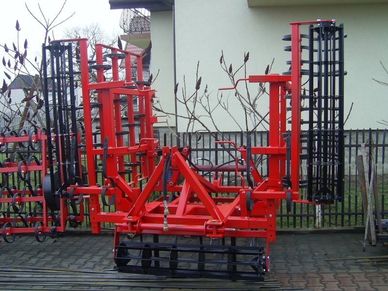 Agregaty uprawowe hydrauliczne — zdjęcie 1