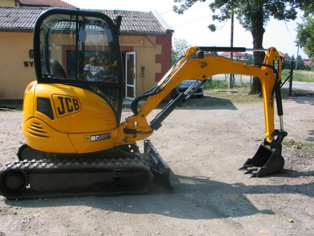 Okazja! Koparka JCB 8025 ZTS z 2008 roku — zdjęcie 5