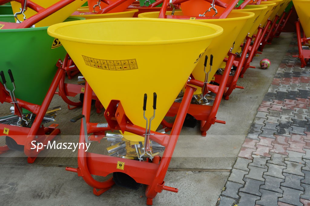 Rozsiewacz do nawozów Lejek 300 - 500 litrów 6-łopatek Transport  — zdjęcie 3