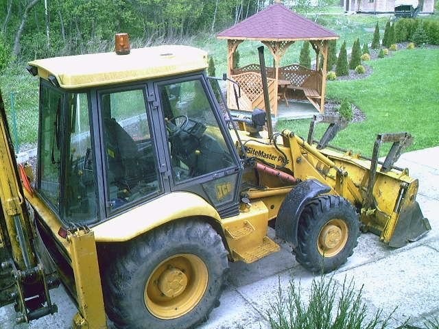 KOPARKO ŁADOWARKA JCB 3CX — zdjęcie 4