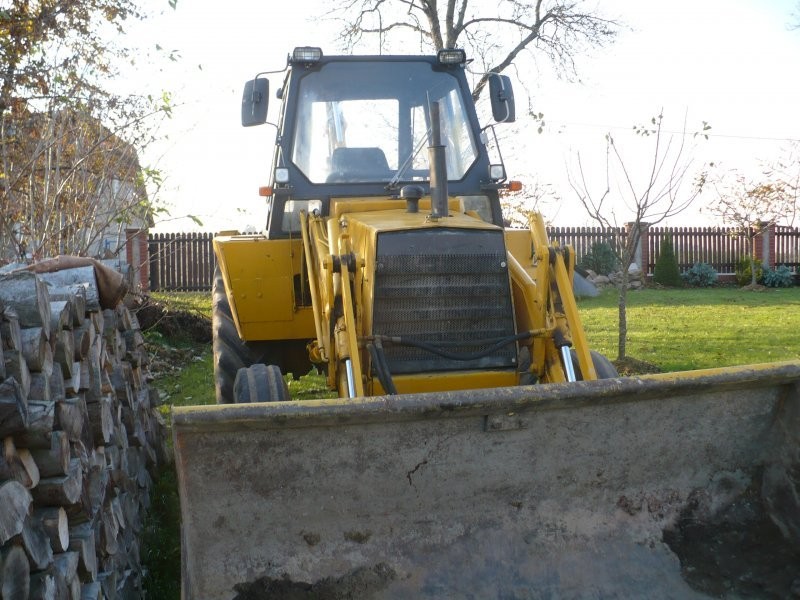 KOPARKO ŁADOWARKA CASE 580 F — zdjęcie 2