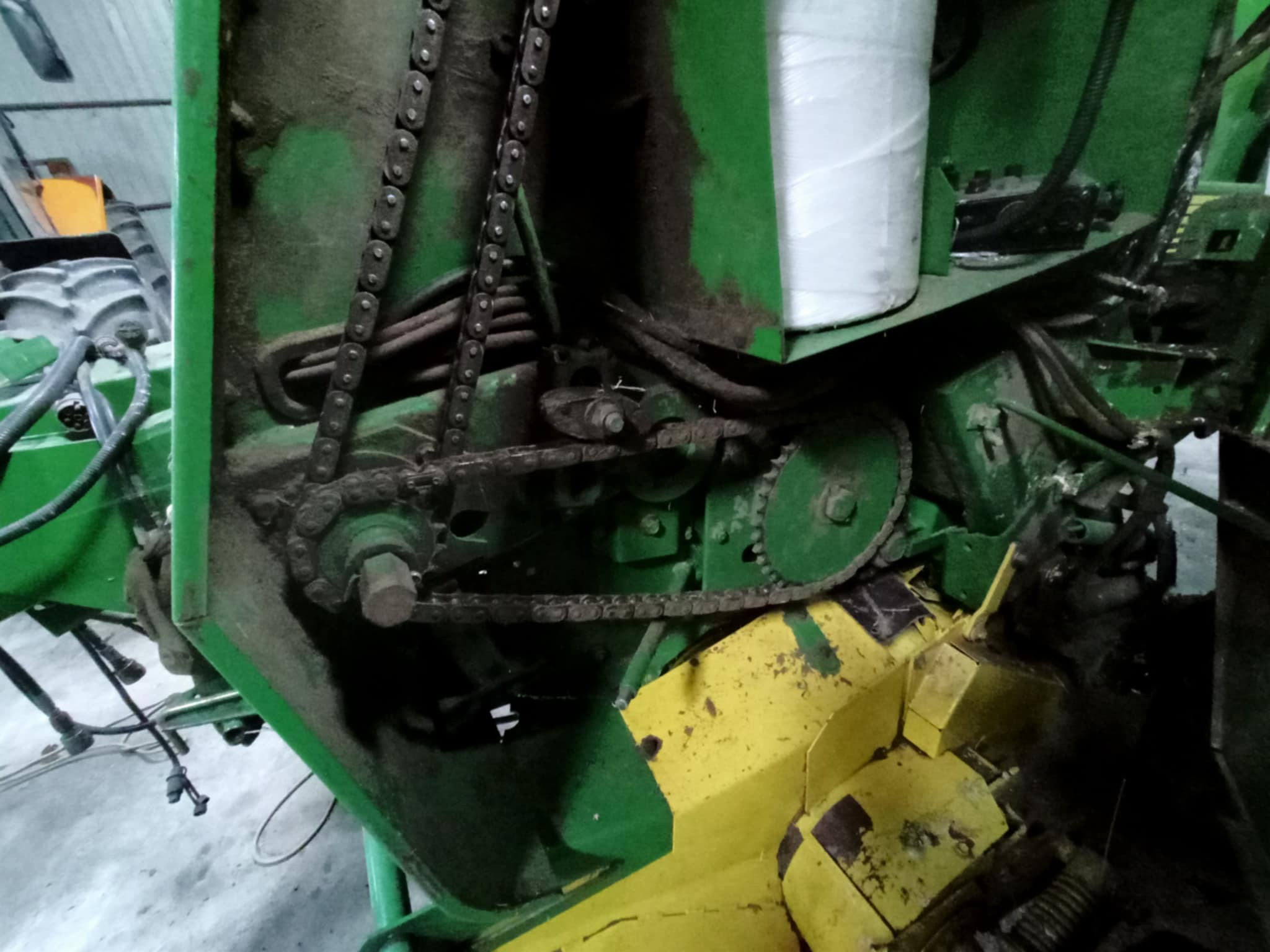 Prasa John Deere 590 — zdjęcie 3