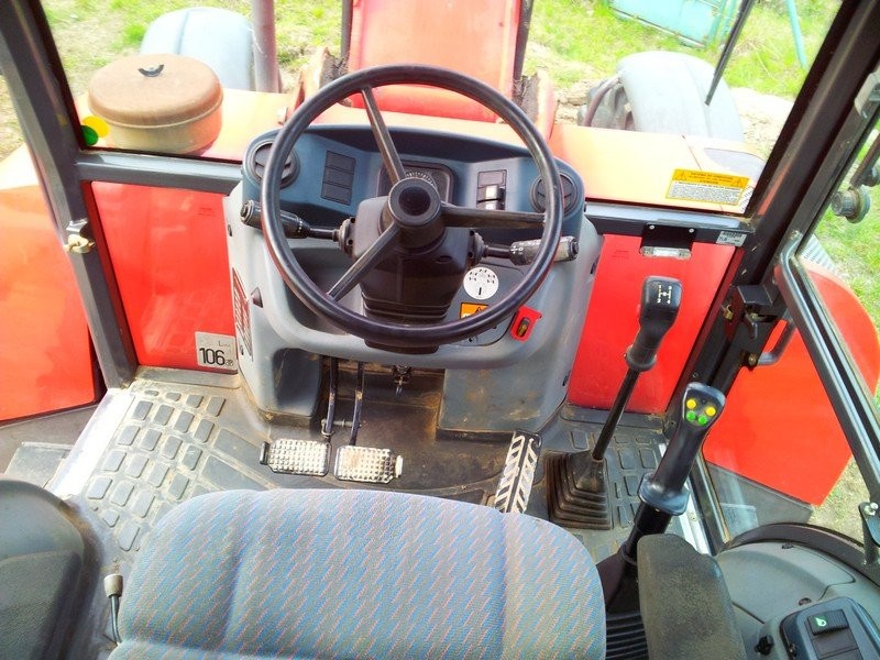 KOPARKO-ŁADOWARKA TELESKOPOWA MANITOU MLB 625 T — zdjęcie 4